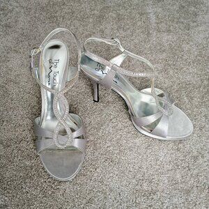 The Touch of Nina Silver Strappy Sandals